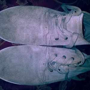 Suede Shoes use my in good condition very comforta